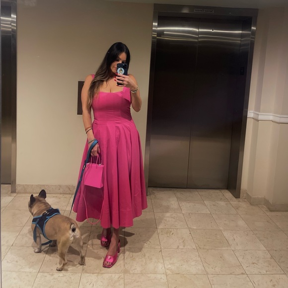 Meet your Posher, Natasha - Picture 1 of 4